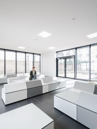 Школа управления на Эмбельгассе © AllesWirdGut Architektur / Guilherme Silva Da Rosa