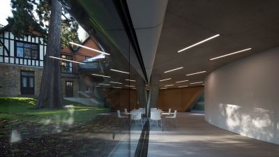 Корпус Investcorp Центра Ближнего Востока Колледжа Сент-Энтони Оксфордского университета © Luke Hayes